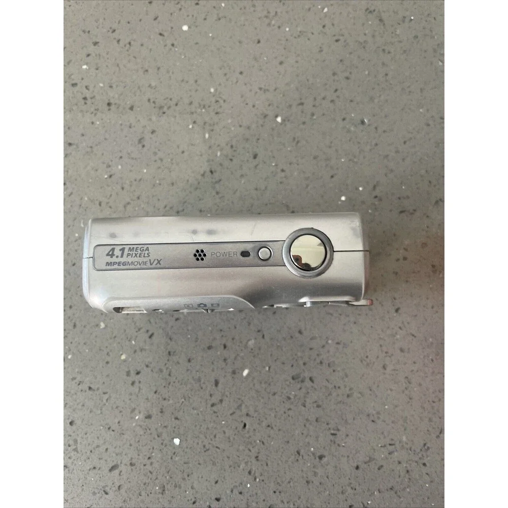 Sony Cyber-shot DSC-S40 4.1 MP Digital Camera Carl Zeiss 3X Zoom Parts Only